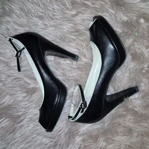 BCB GIRLS Women’s Black/Ivory Heels Peep Toes Ankle Strap Size 9